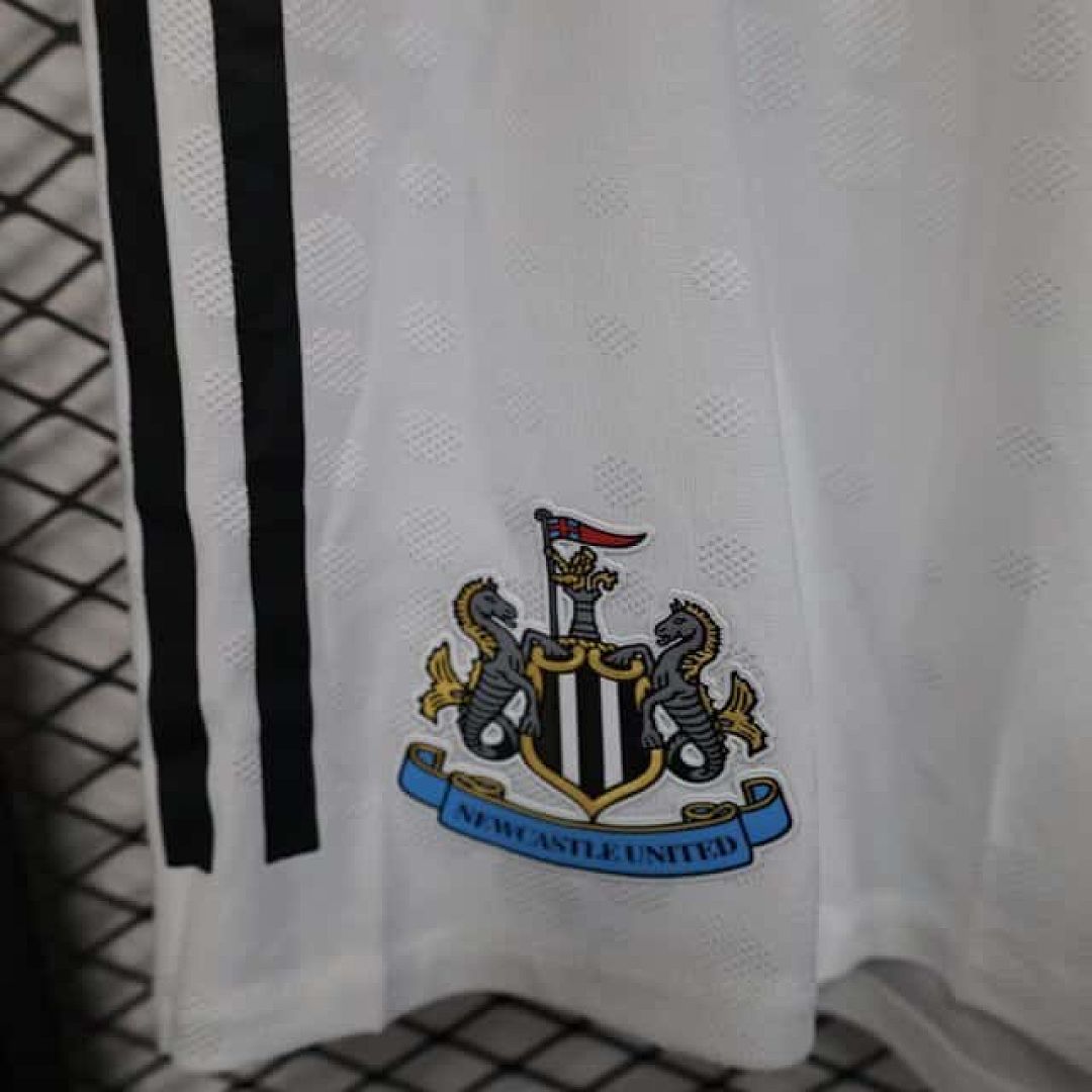 25-26 Players Newcastle United Home Shorts S-3XL Cheap Football Jersey Wholesale Yupoo 6