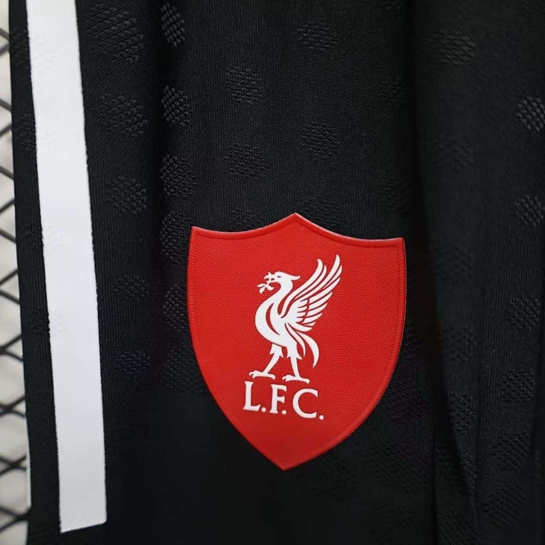 25-26 Players Liverpool Away Shorts S-3XL Cheap Football Jersey Wholesale Yupoo 9