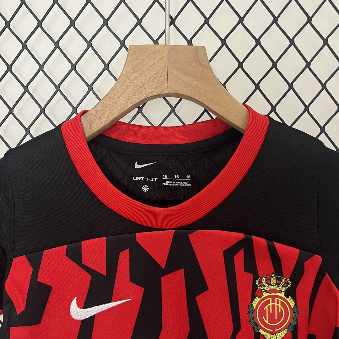 24_25 Kids Mallorca Home Size_ 16-28 5