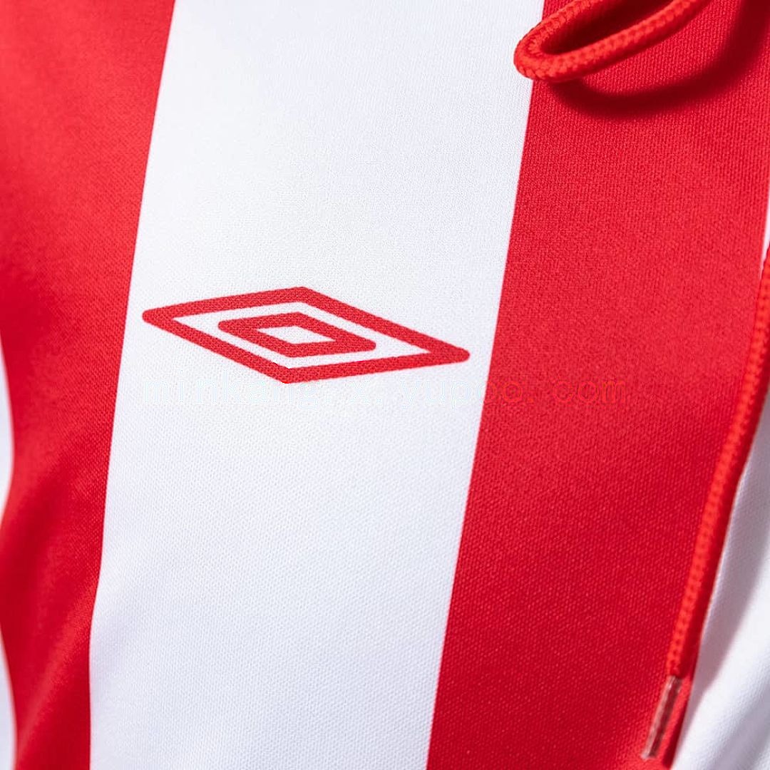 Retro 05_06 Granada Home S-XXL 3