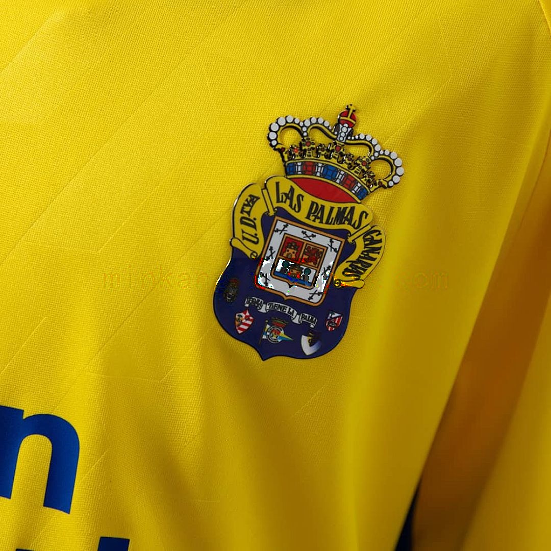 Las Palmas 25_26 Home Kids Kit Jersey SIZE 16-28 7