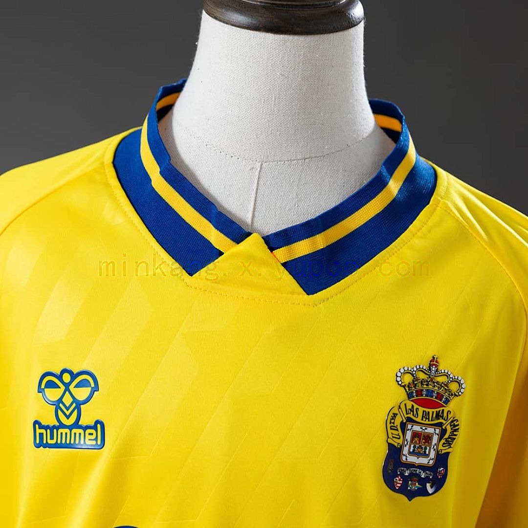 Las Palmas 25_26 Home Kids Kit Jersey SIZE 16-28 9