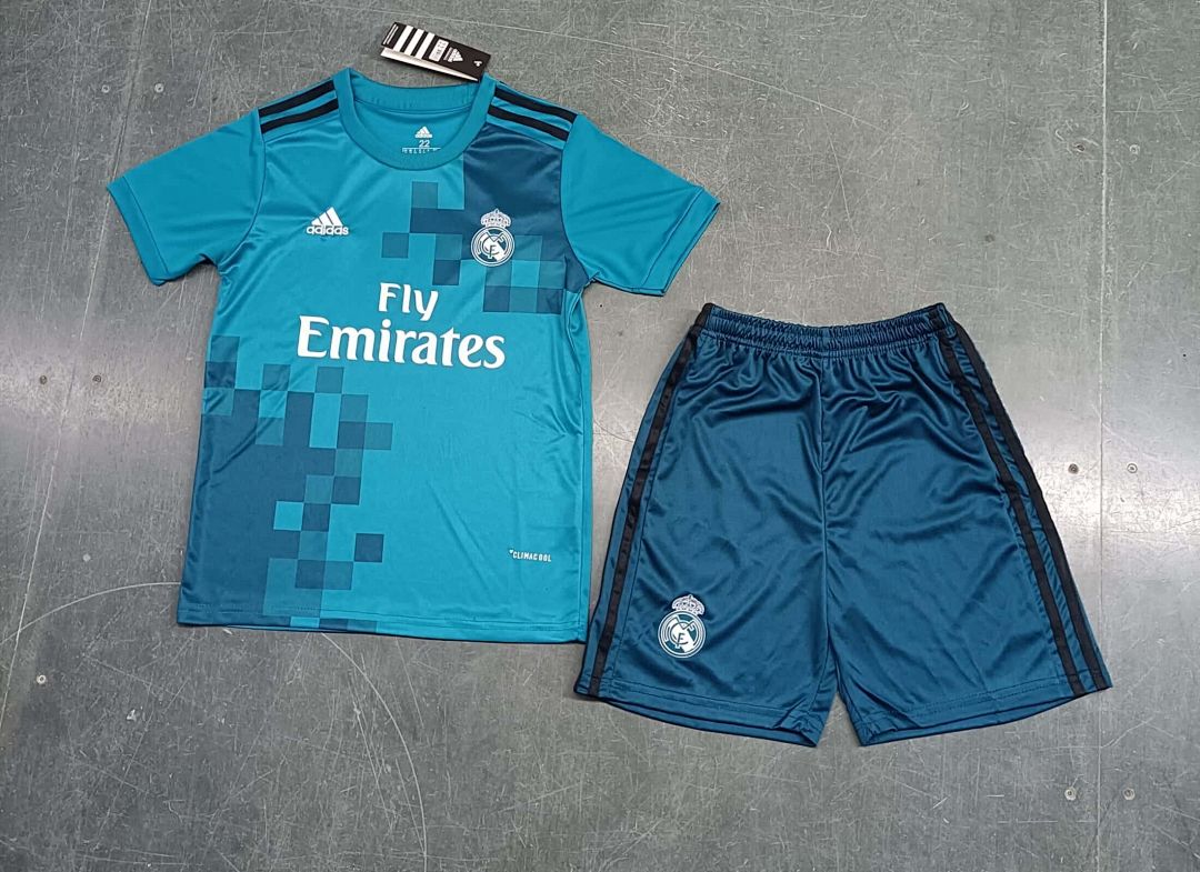 17-18 Real Madrid Third Away Retro Kids Kit Size16-28 9