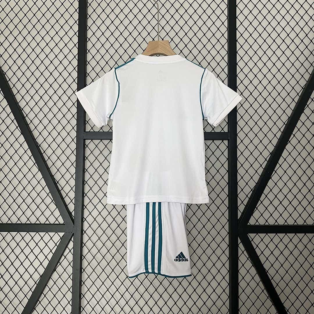 17-18 Real Madrid Home Retro Kids Kit Size16-28 3