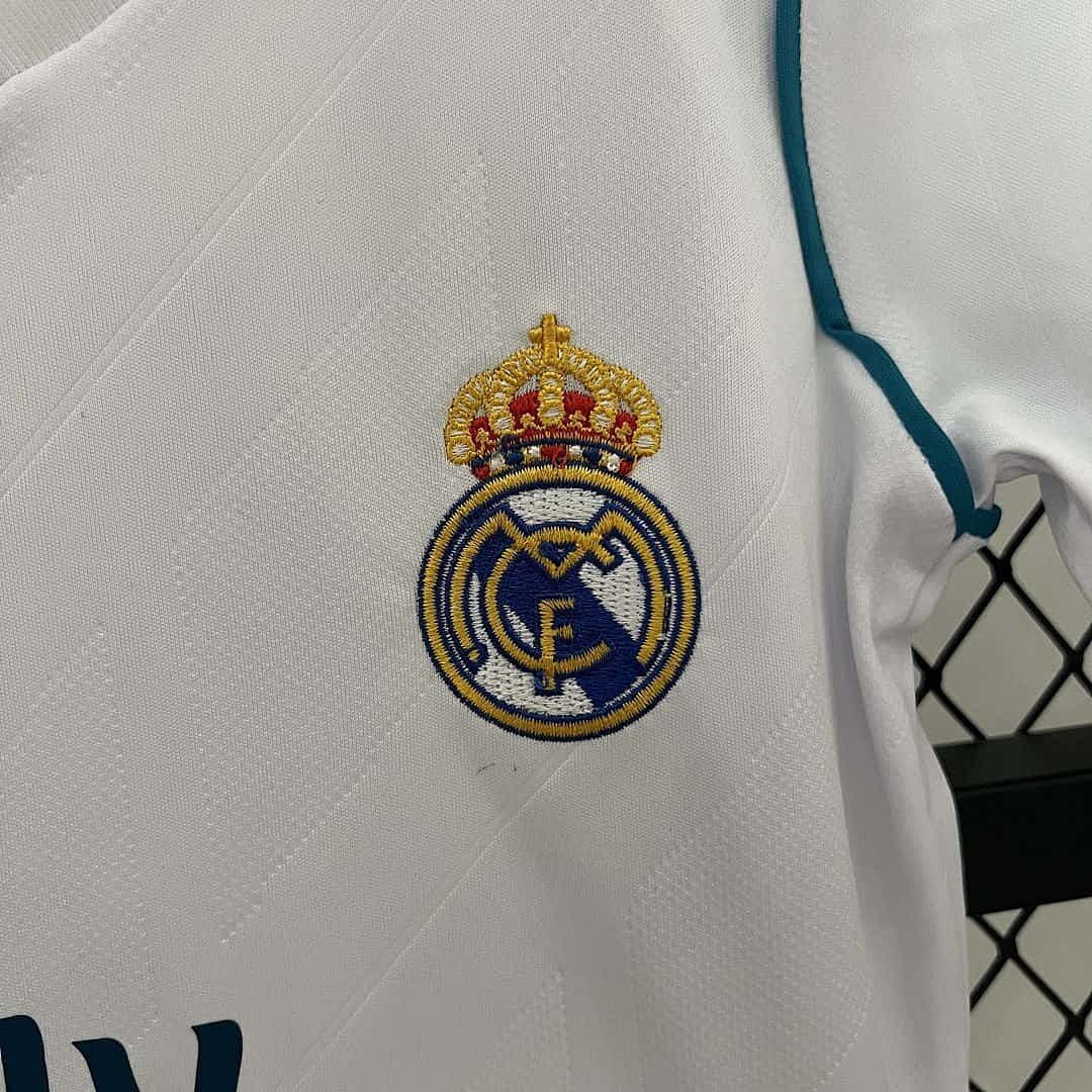 17-18 Real Madrid Home Retro Kids Kit Size16-28 7