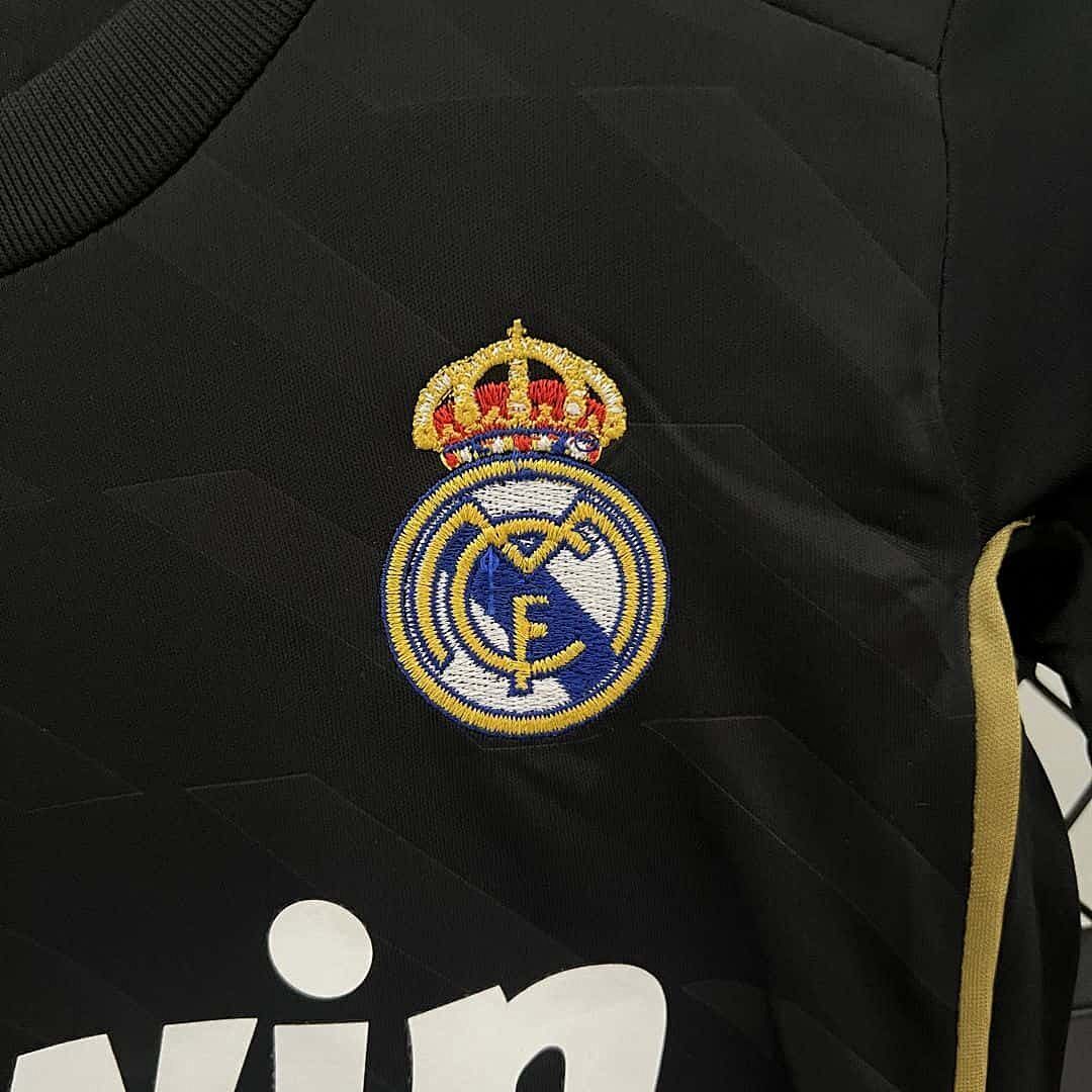 11-12 Real Madrid Away Retro Kids Kit Size16-28 7