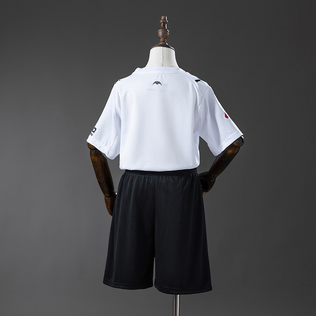 Valencia 25_26 Home Kids Size_ 16-28 12