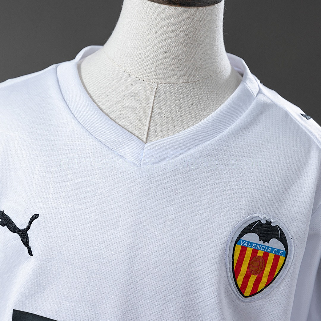 Valencia 25_26 Home Kids Size_ 16-28 8