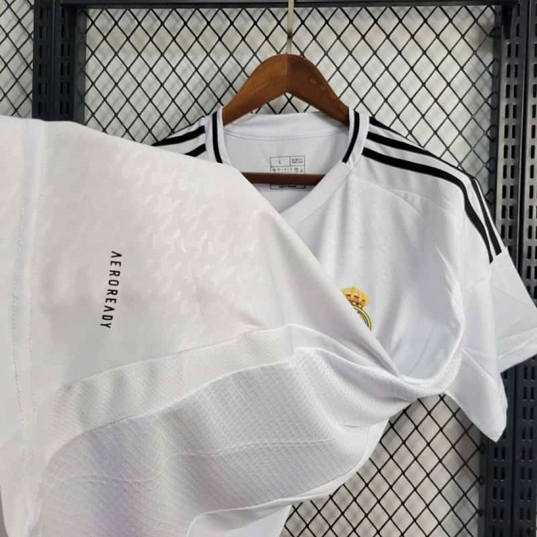 24-25 Real Madrid local kit 8