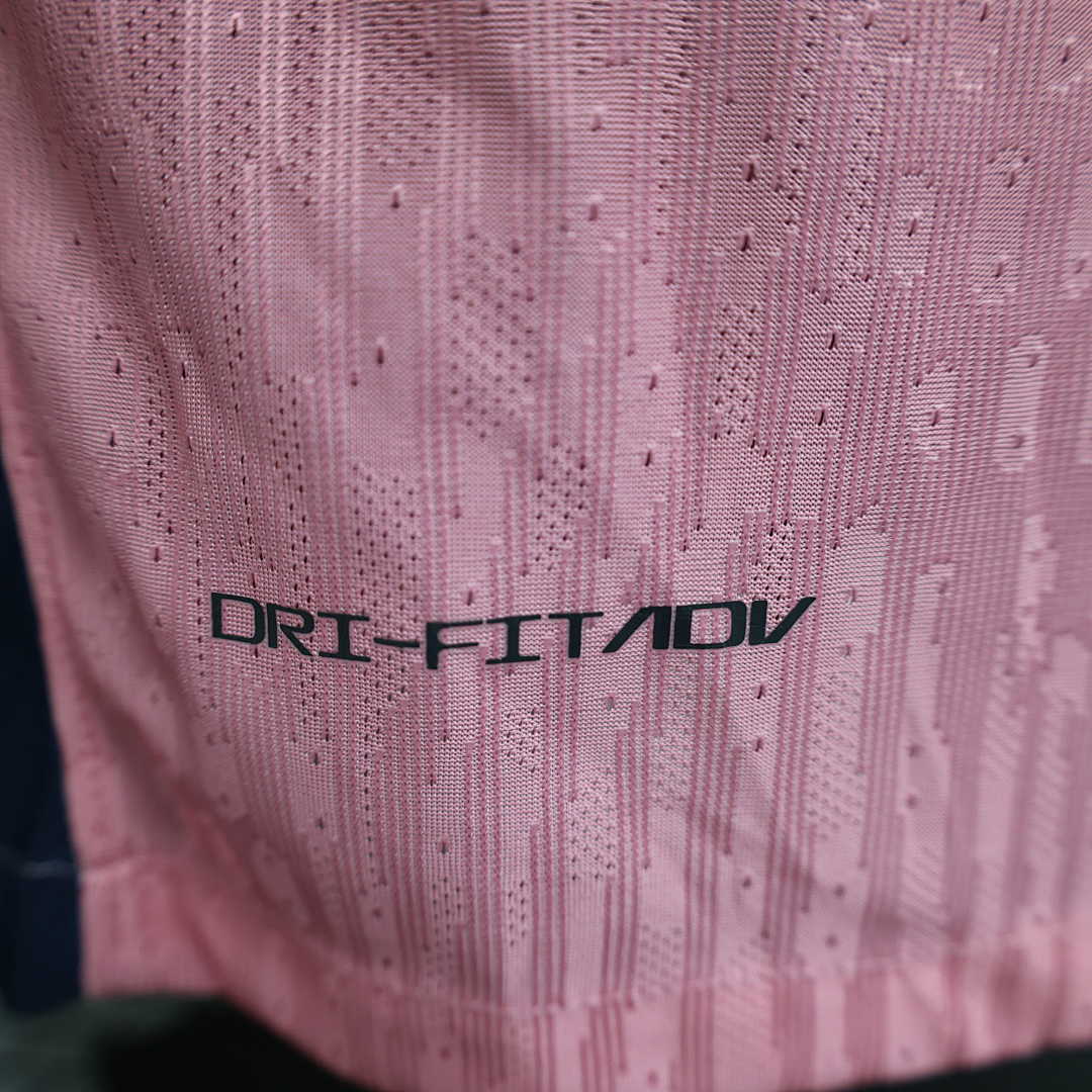 25_26 Player Barcelona Pink S-XXL 5