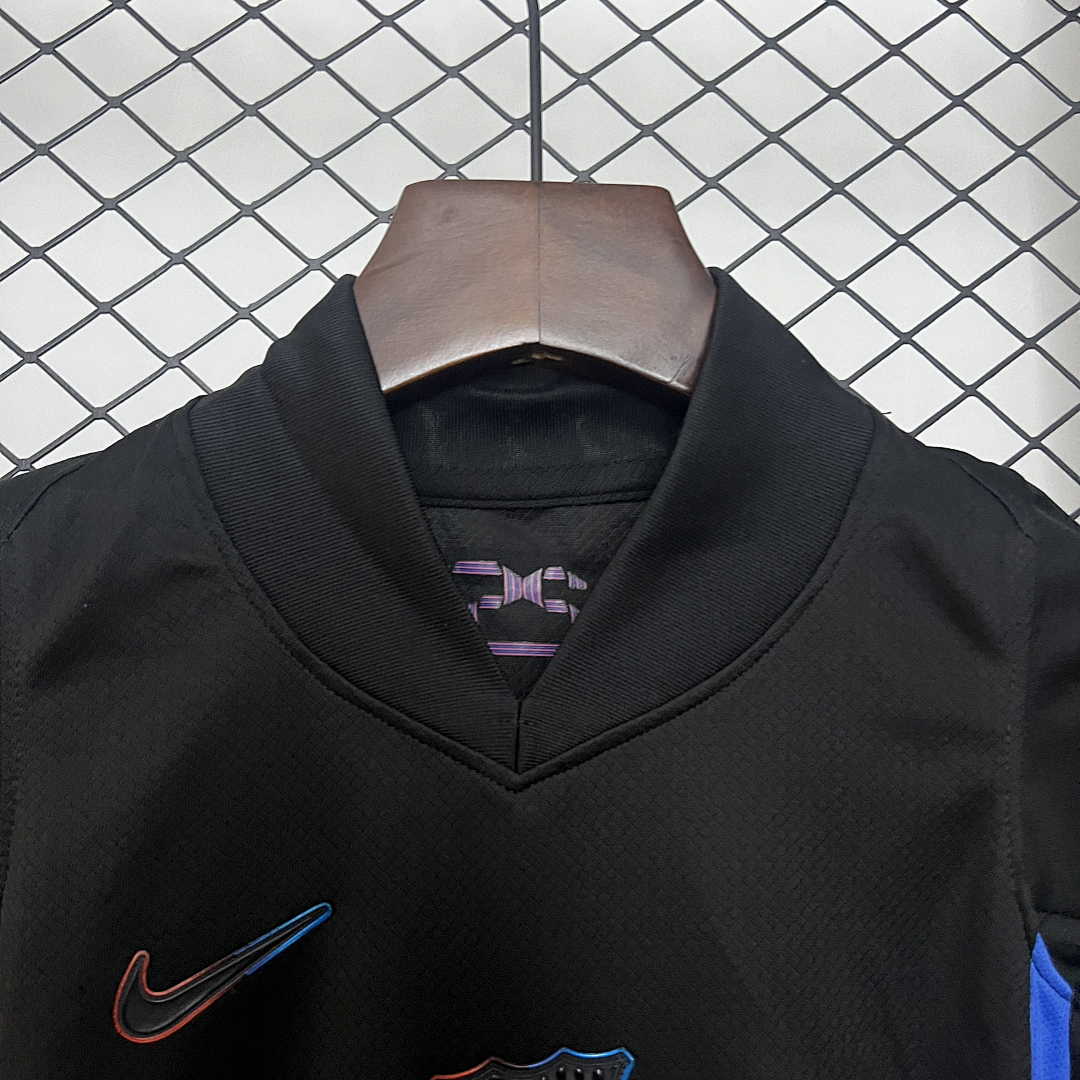 24_25 kids Barcelona away size 16-28 7