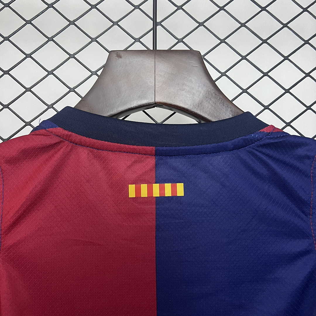 24_25 kids Barcelona home size 16-28 8