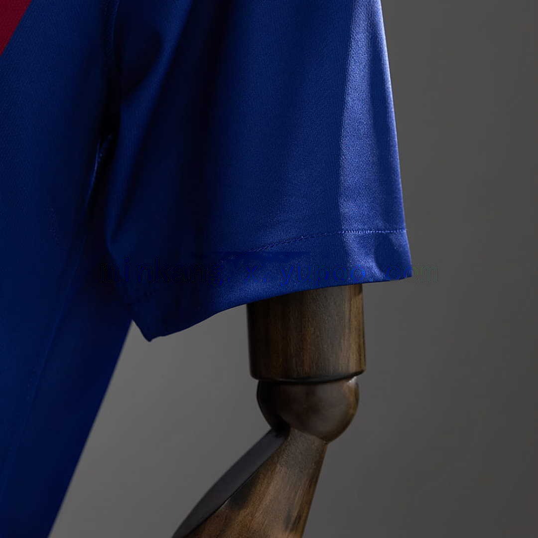 18-19 Barcelona home 3