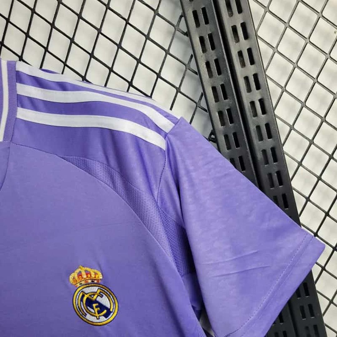 24-25 Real Madrid Away Kit 5