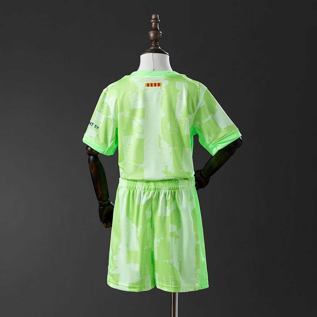 24_25 kids Barcelona third away size 16-28 11