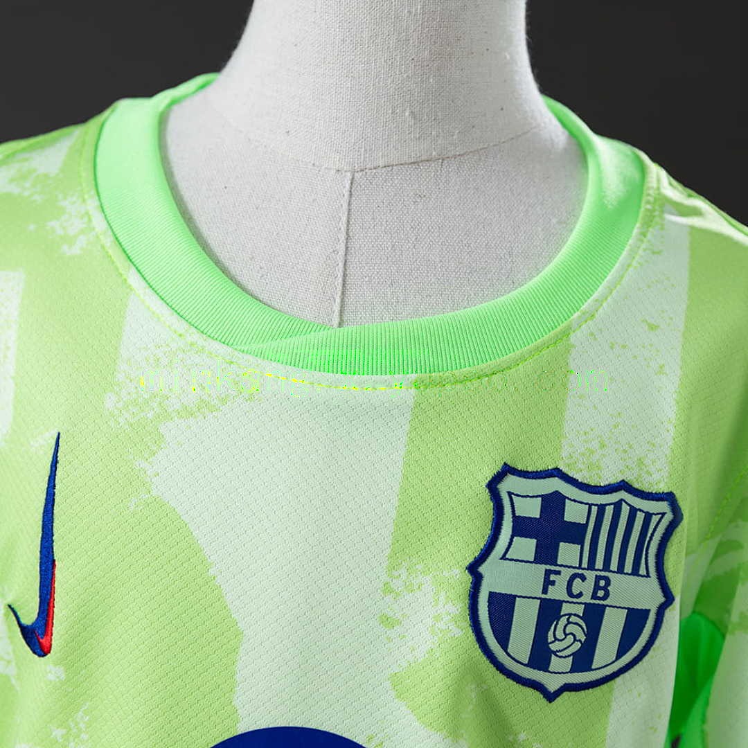 24_25 kids Barcelona third away size 16-28 8