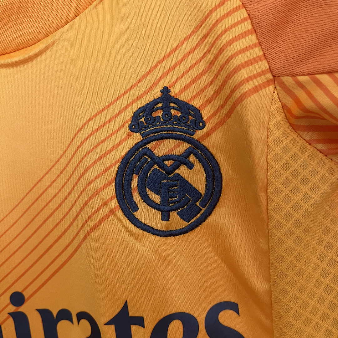 24_25 Kids Real Madrid Away Size_ 16-28 7
