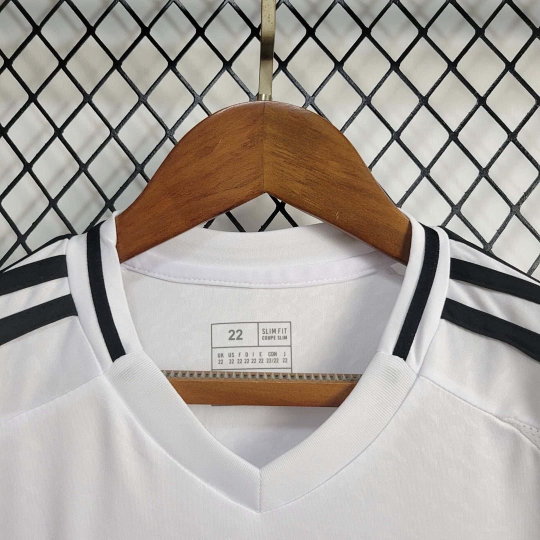 24-25 Real Madrid Home Kid Kits Youth Apparels 8