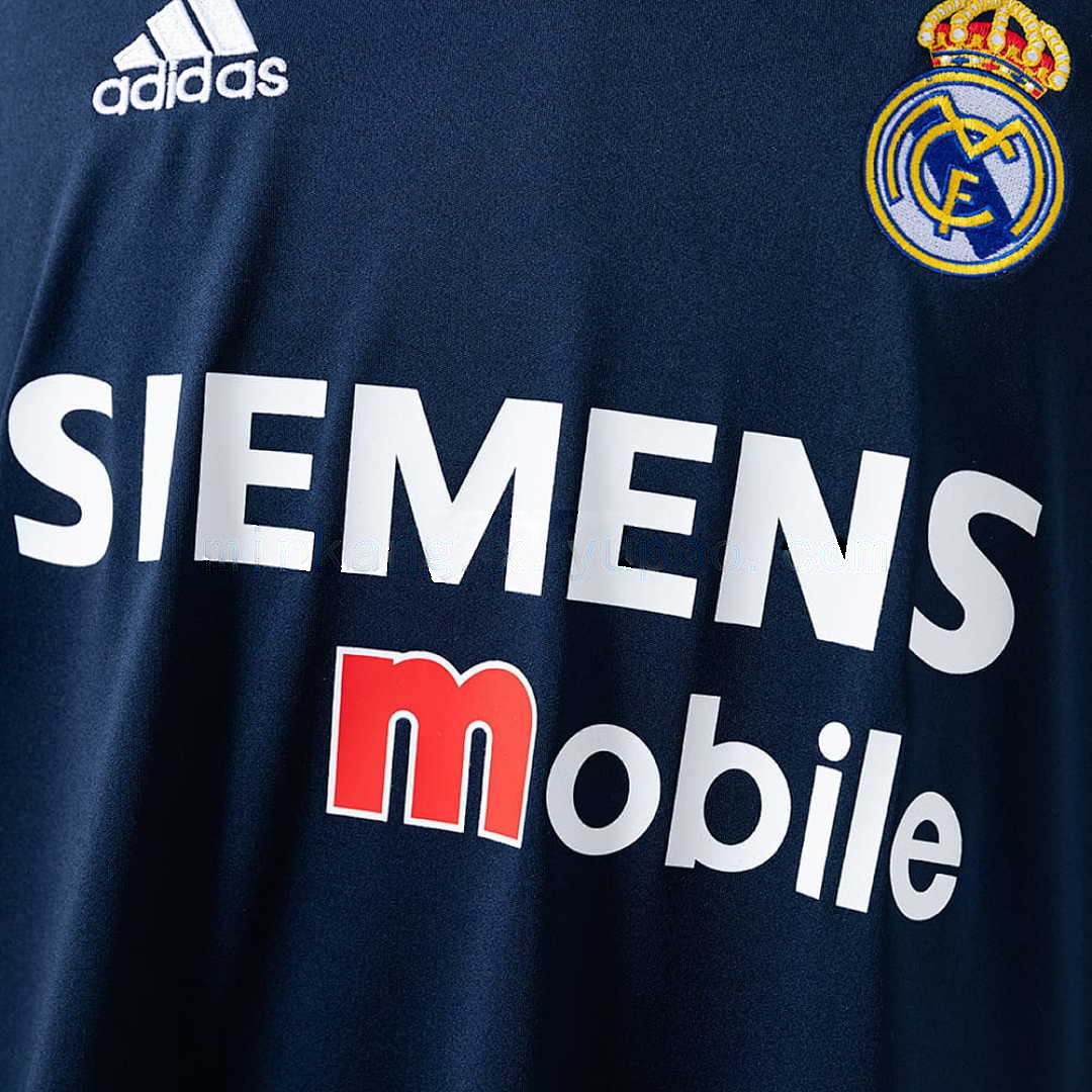 Retro Real Madrid 04_05 Away S-XXL 5