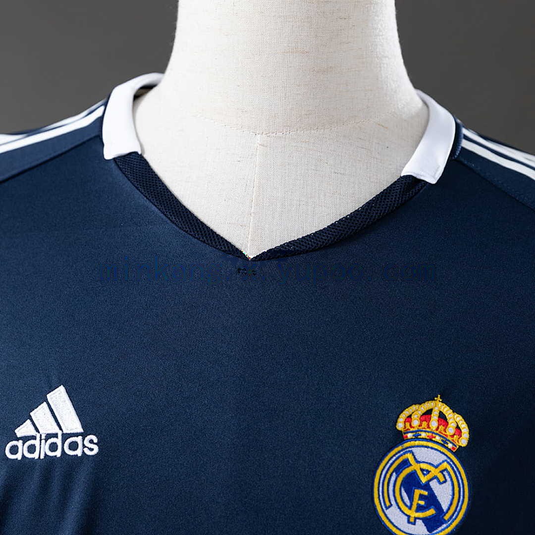 Retro Real Madrid 04_05 Away S-XXL 6