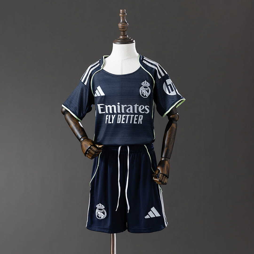 Real Madrid 2_526 Away kids kit Jersey SIZE 16-28