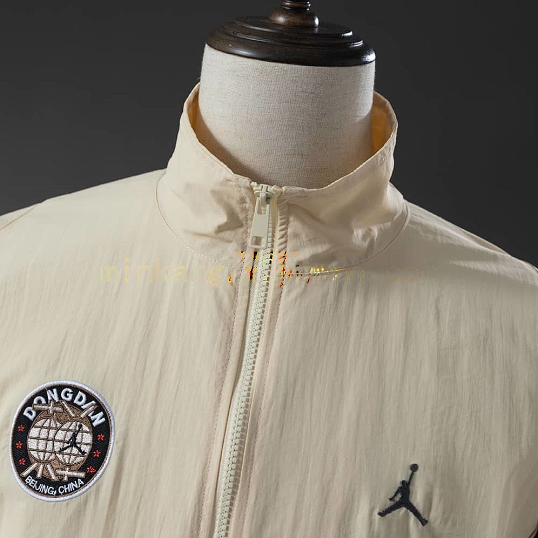 Jordan Windbreaker - Beige S-XXL 8
