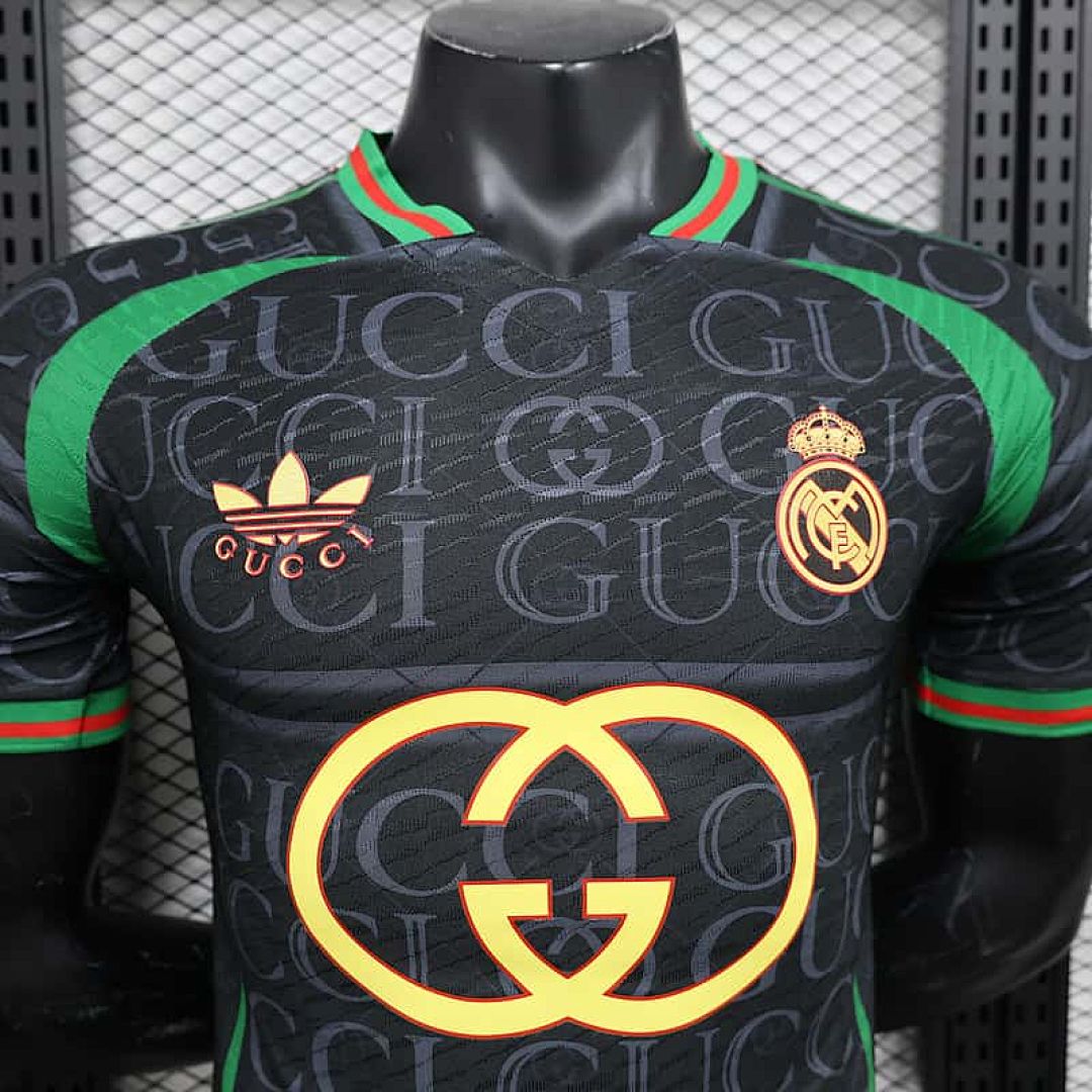 24-25 Real Madrid especial versión jugador fútbol camisetas 4