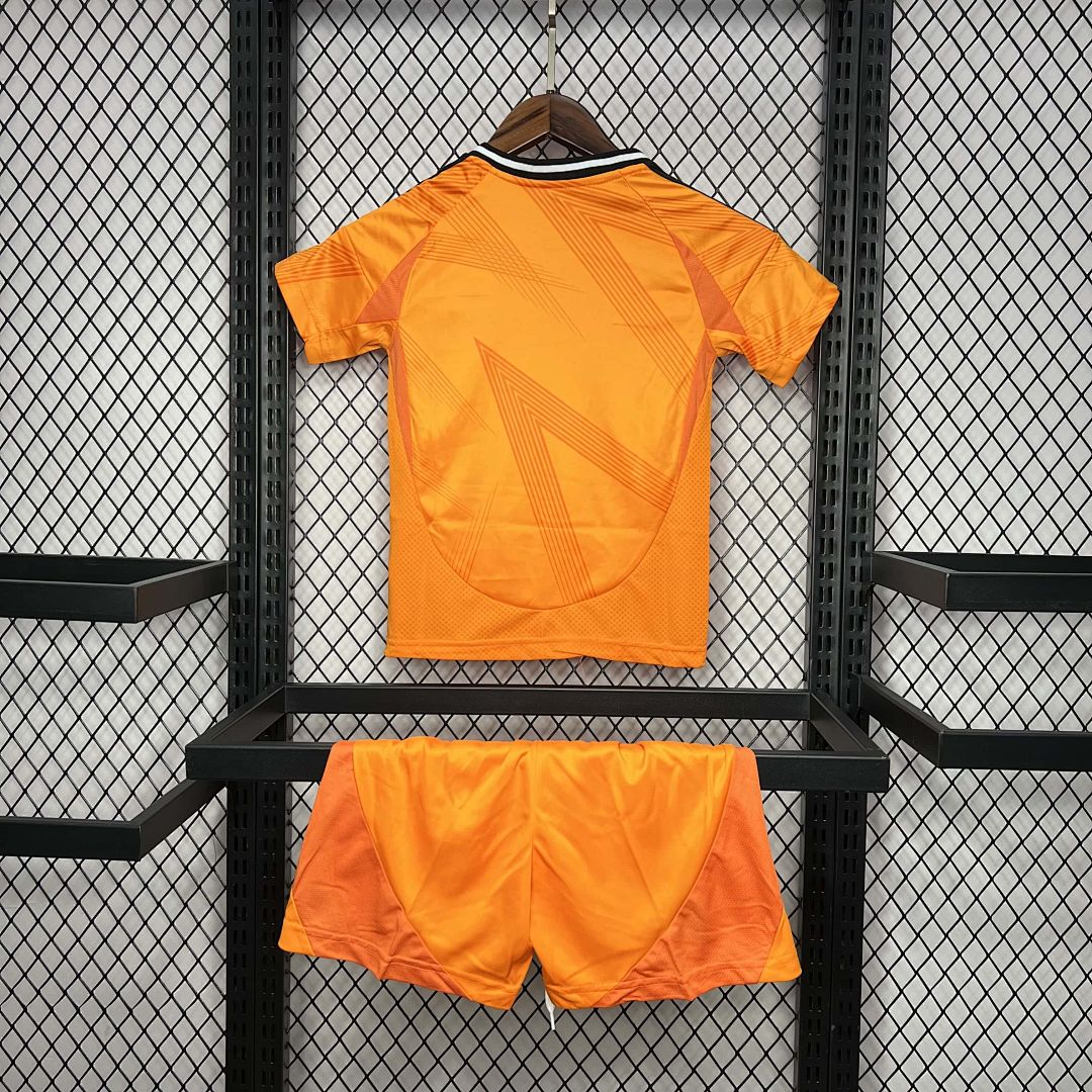 24-25 Real Madrid Away Kid Kits Youth Apparels 2