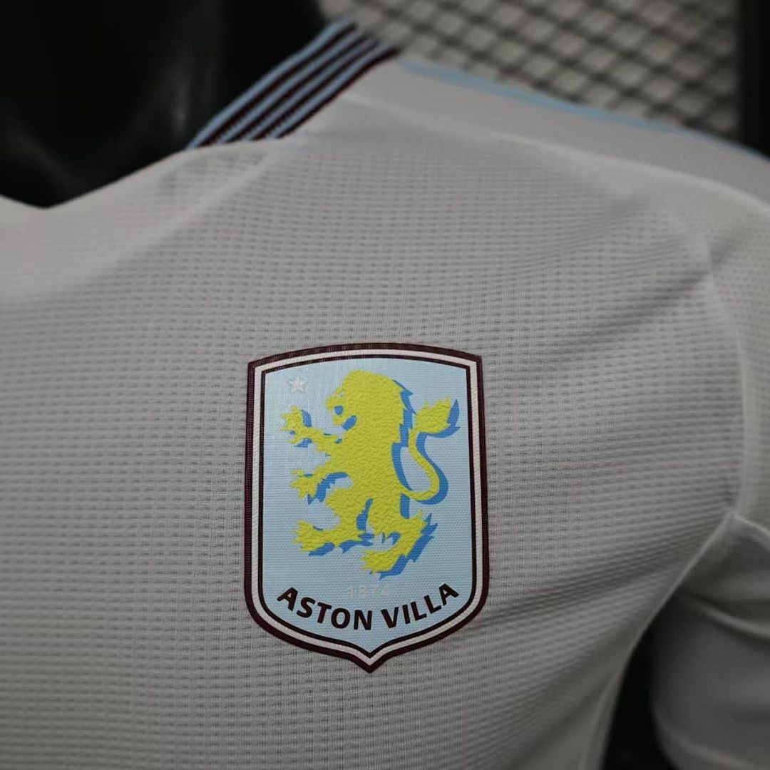 24_25 Player Aston Villa White S-XXL 9