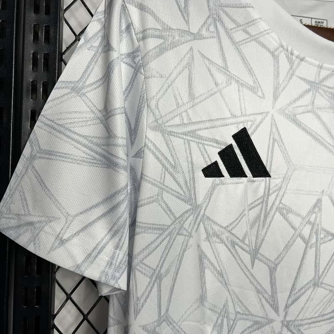 24-25 Real Madrid Pre-match White Training Kit 4