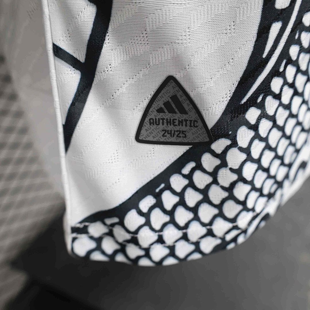 24-25 Real Madrid White Dragon Special Edition Player Version Shirt 3