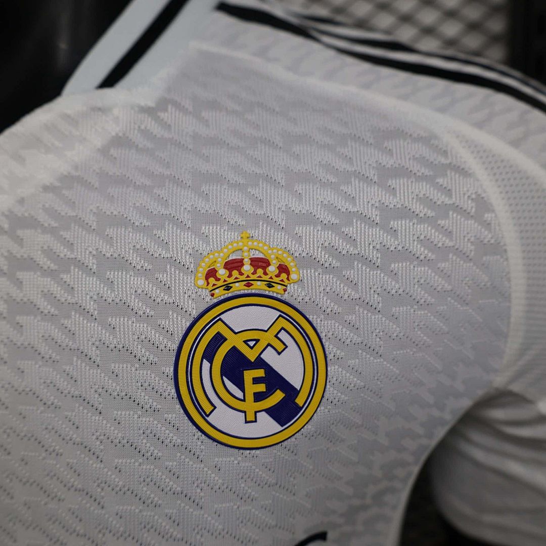 24-25 Real Madrid Home Kit Player Version Shirt S-5XL With All Kind of Badges 14