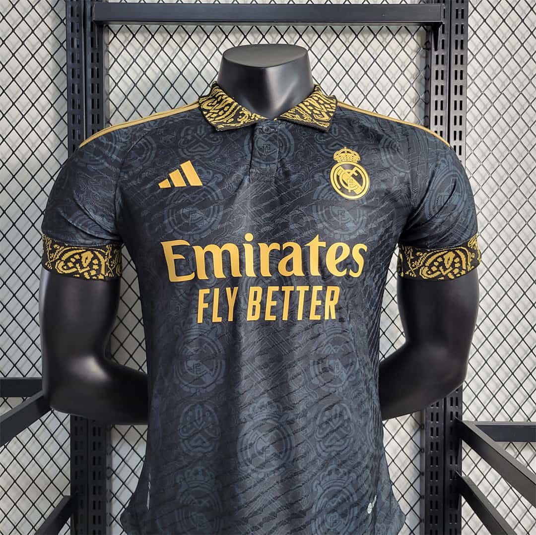 23-24 Real Madrid Classic Version player version 3