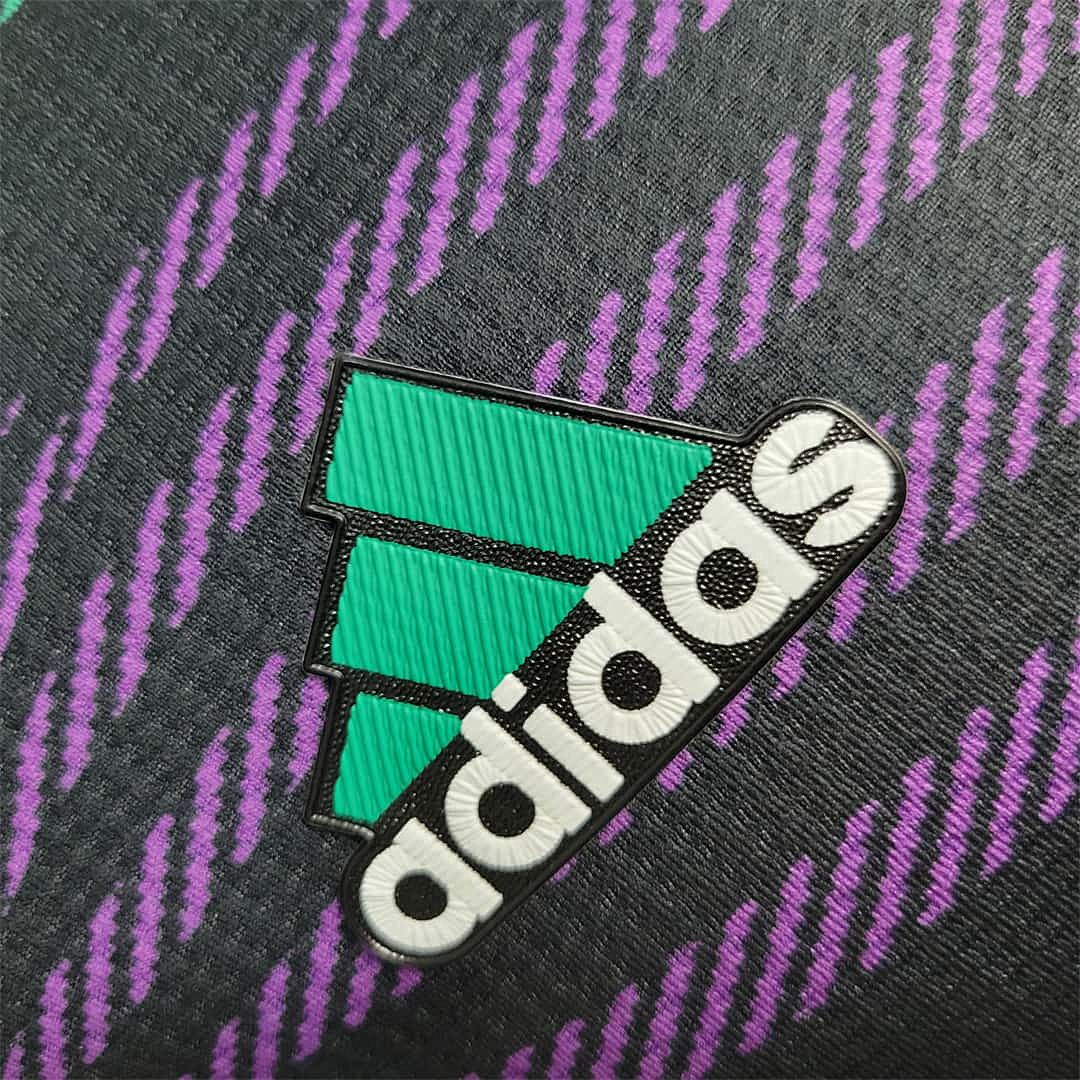 23-24 Real Madrid Special edition player version 6
