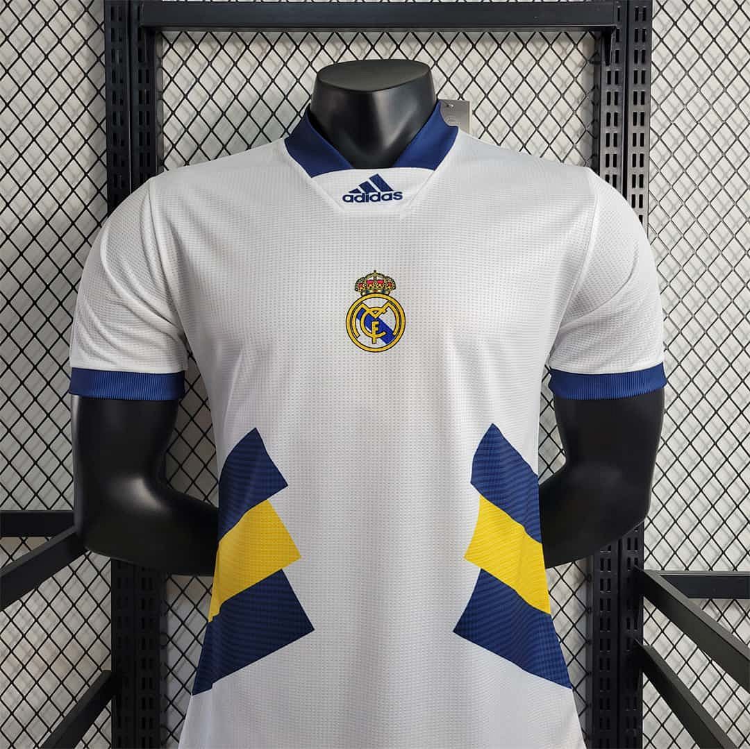 23-24 Real Madrid Casual player version 5