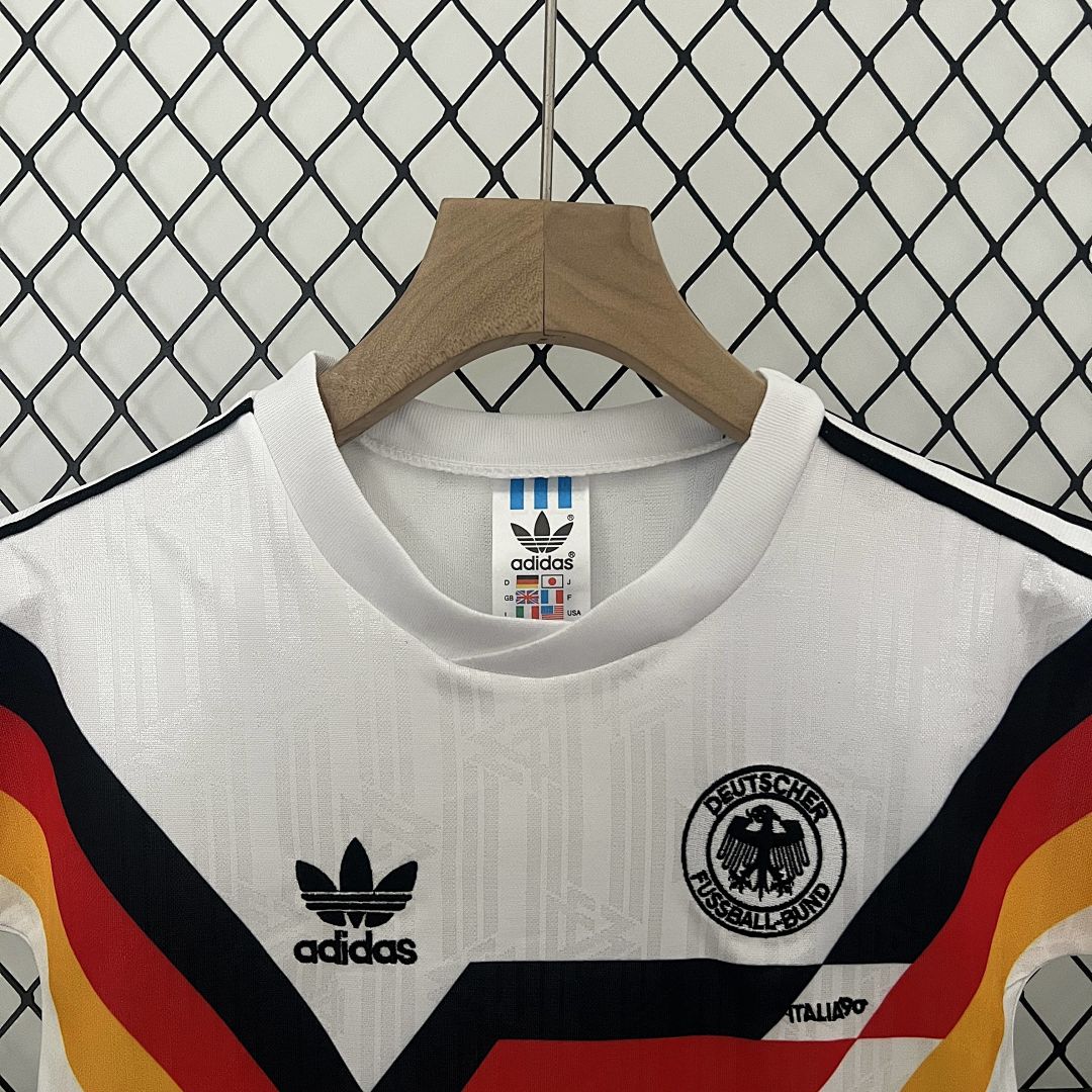 kids Germany 1990 home size_ 16-28 2
