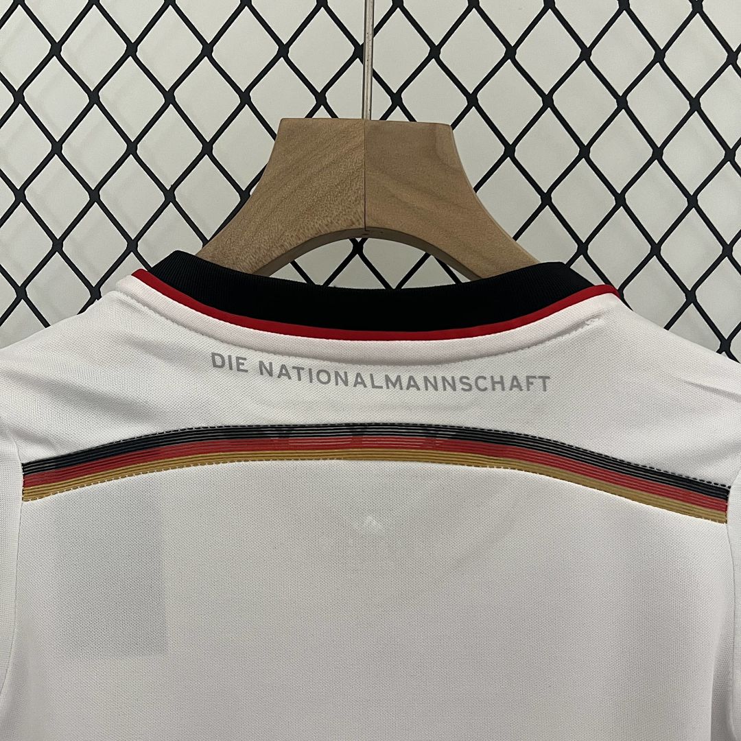 kids Germany 2014 home size_ 16-28 6