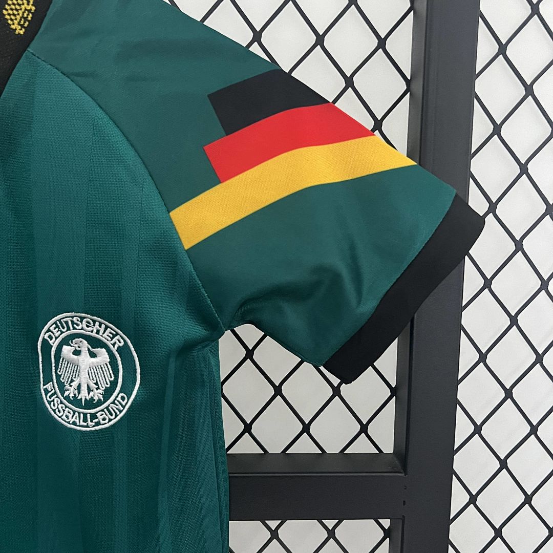 kids Germany 1992 away size_ 16-28 8