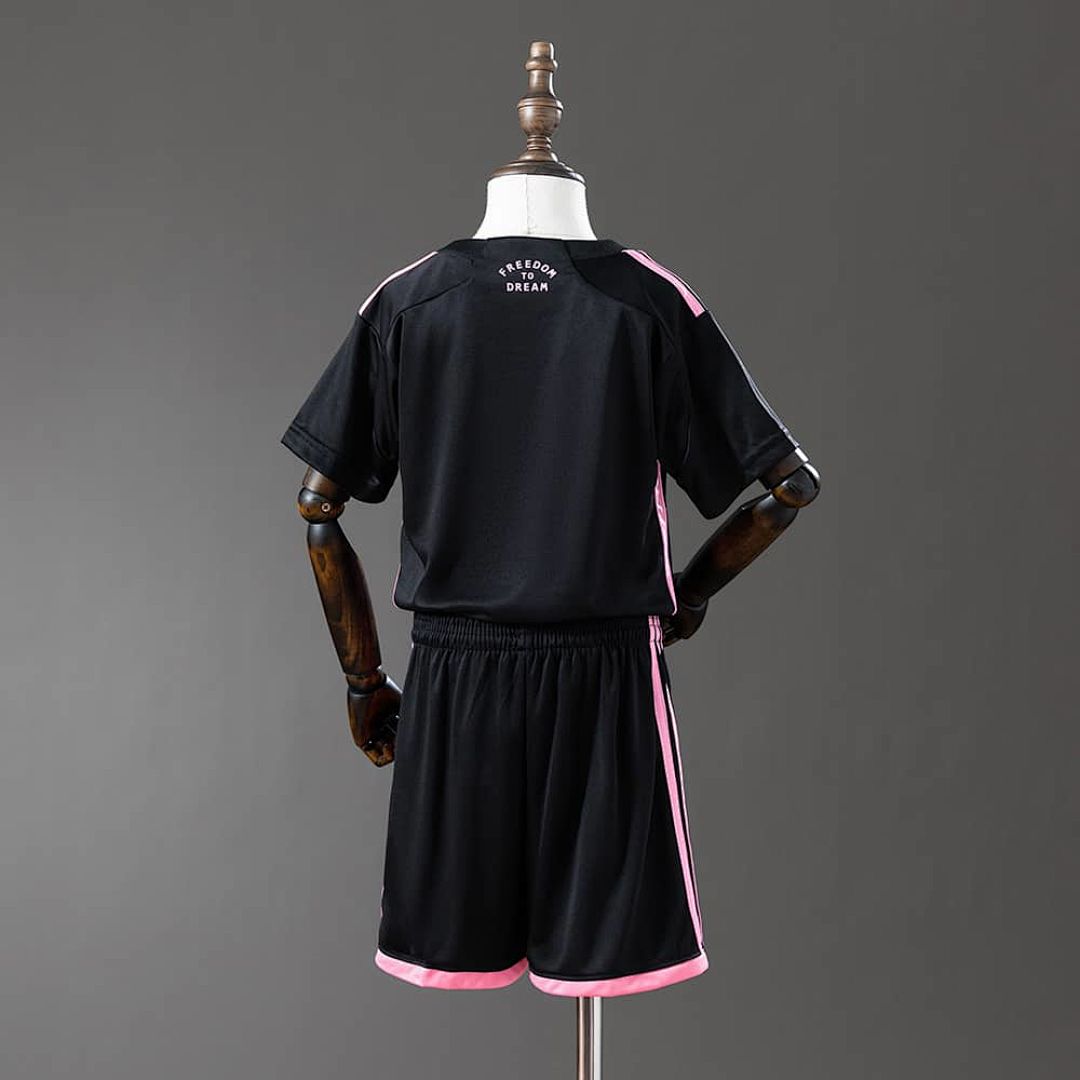 24_25 kids Miami away size_ 16-28 11