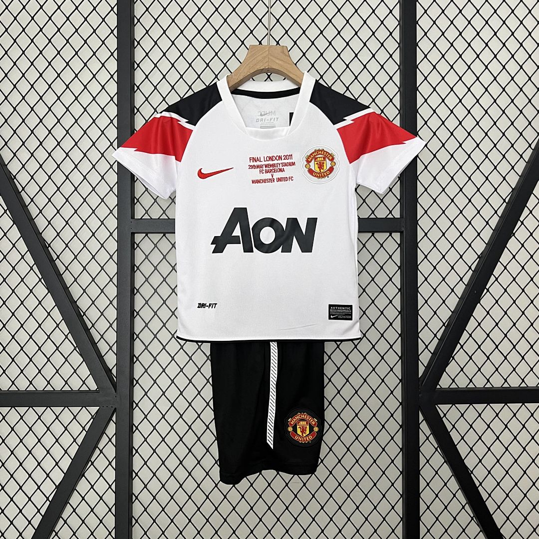 kids M-U 10_11 Champions League away size_ 16-28