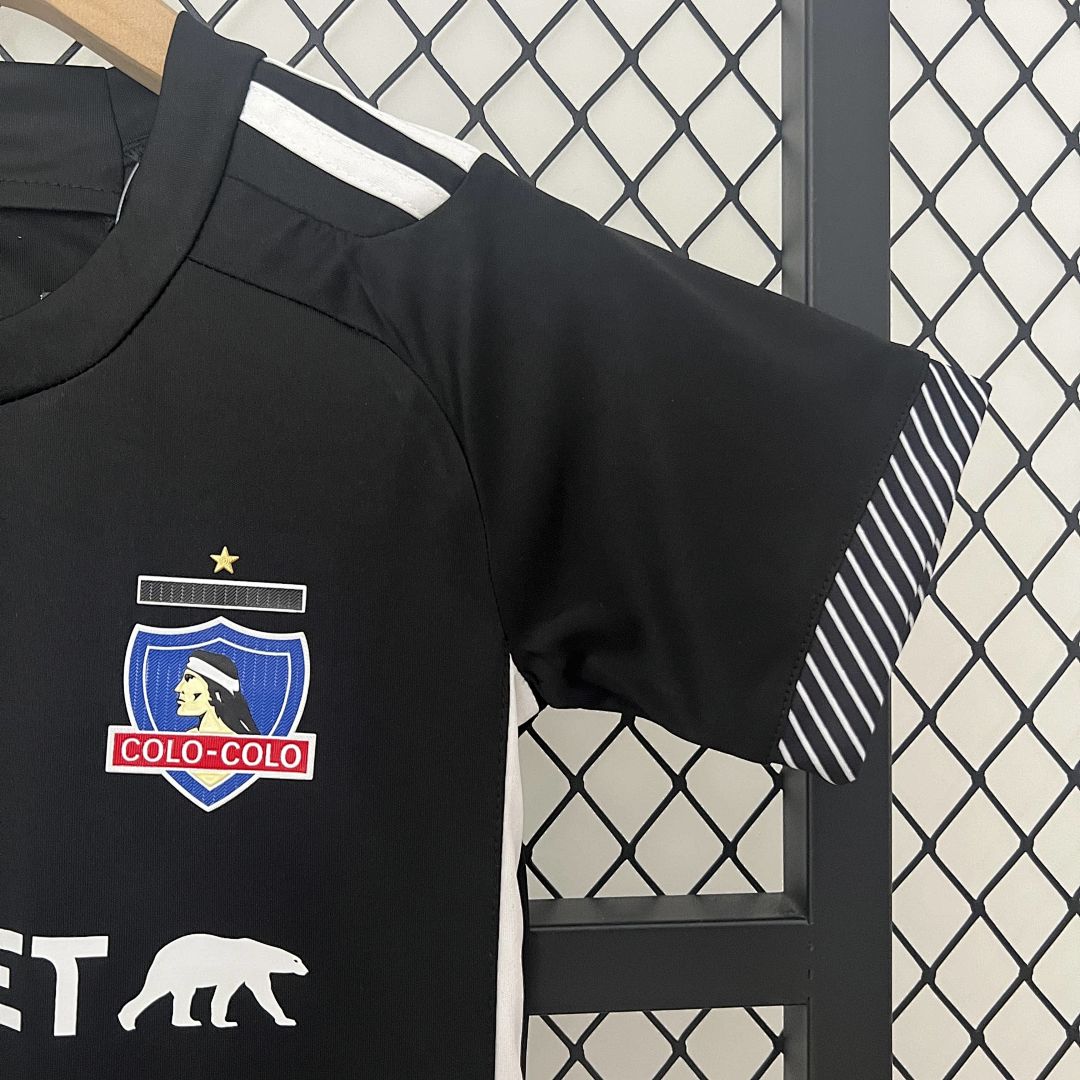 24_25 kids Colo Colo away size_ 16-28 4