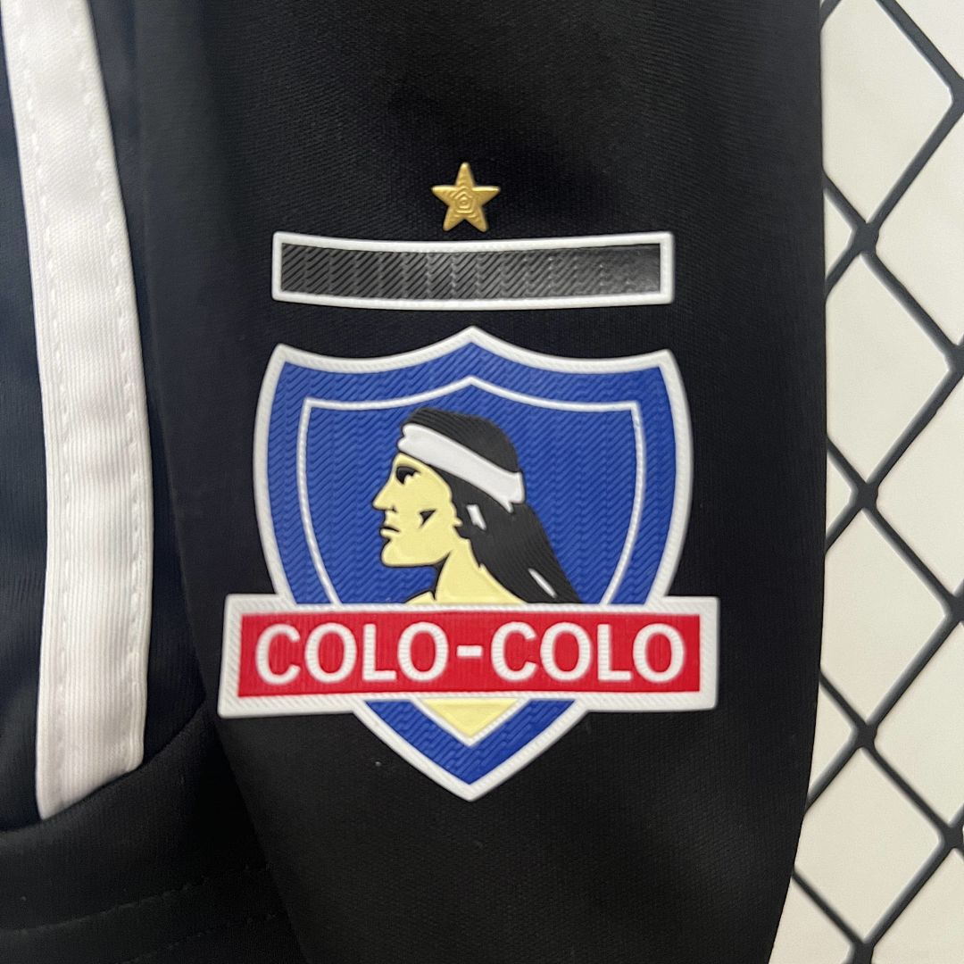 24_25 kids Colo Colo away size_ 16-28 8