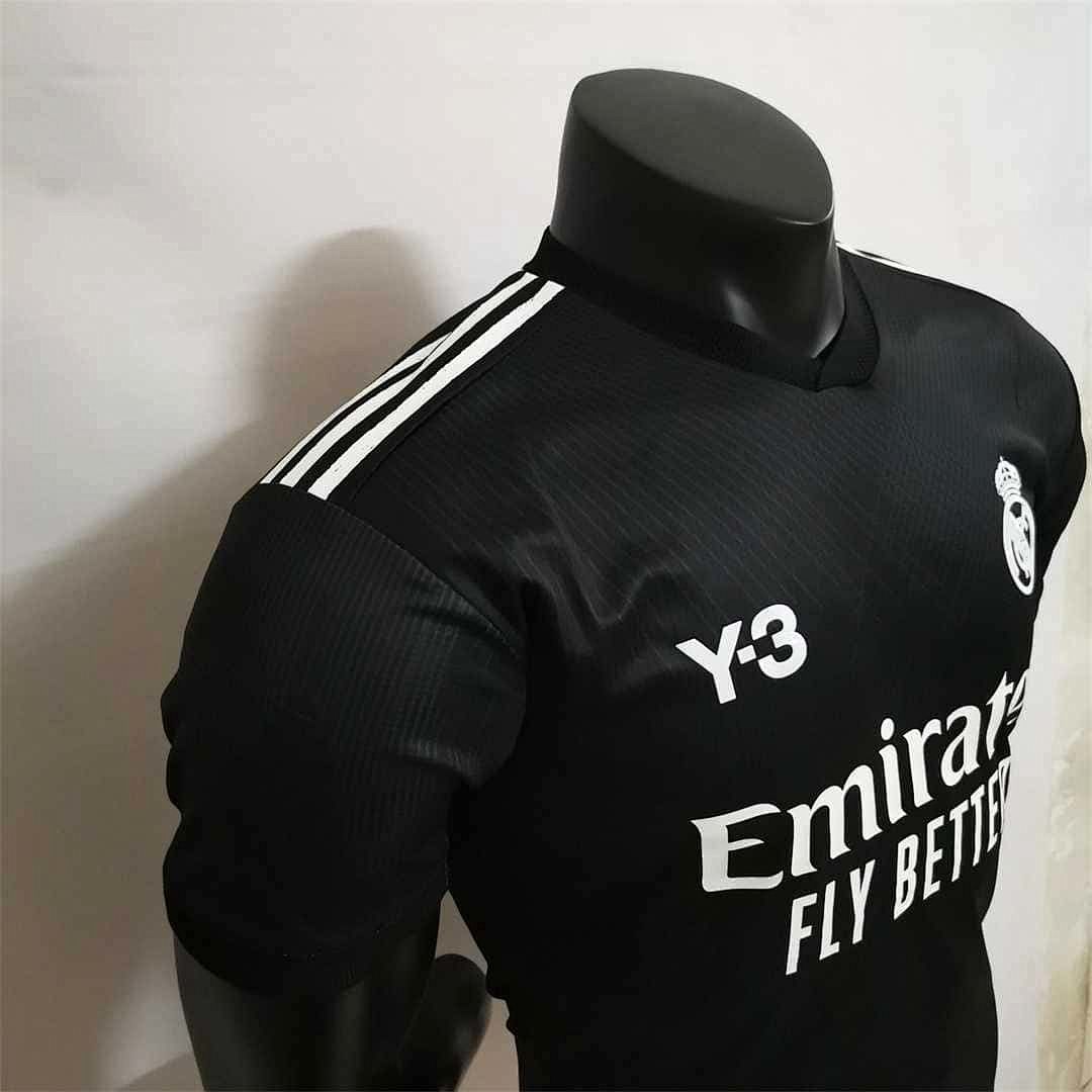22-23 Real Madrid Y3 player version 6