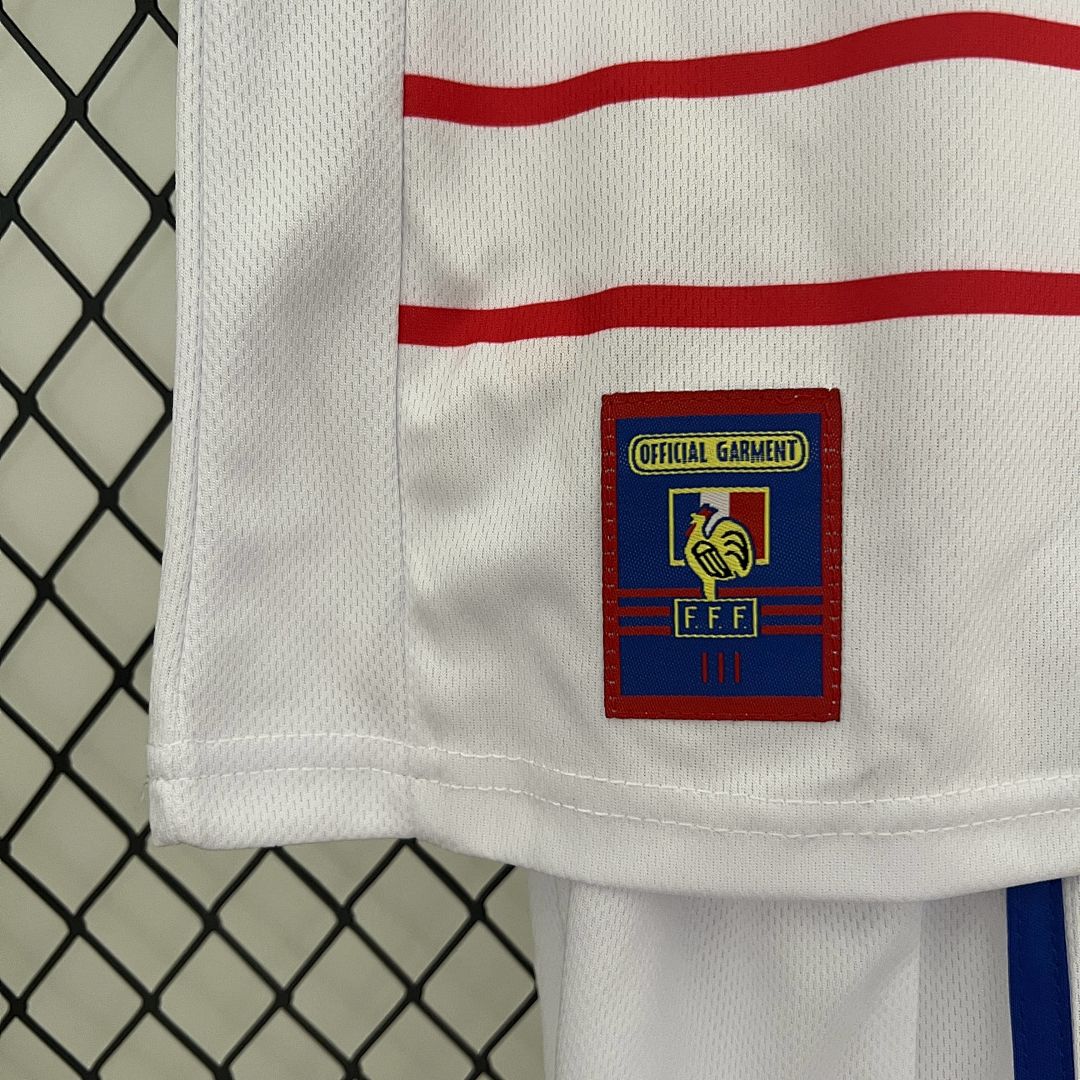 kids France 1998 away size_ 16-28 9