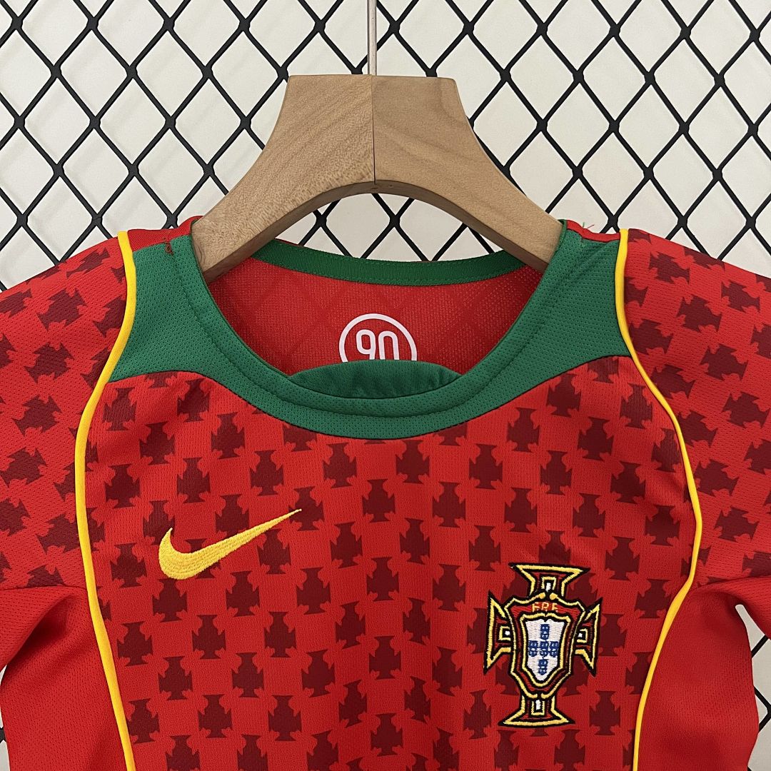 kids Portugal 2004 Home size_ 16-28 8