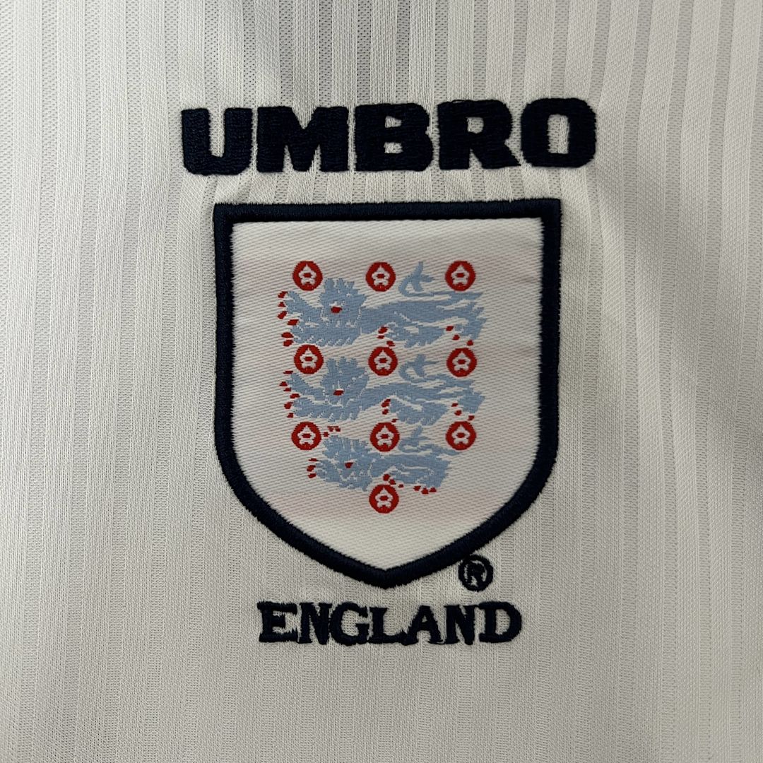 kids England 1998 Home size_ 16-28 8