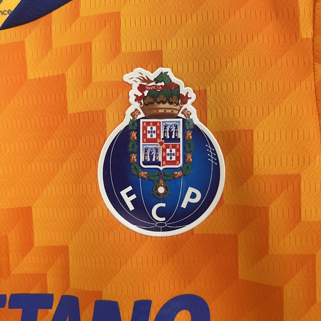 24_25 Kids Porto Away Size_ 16-28 2