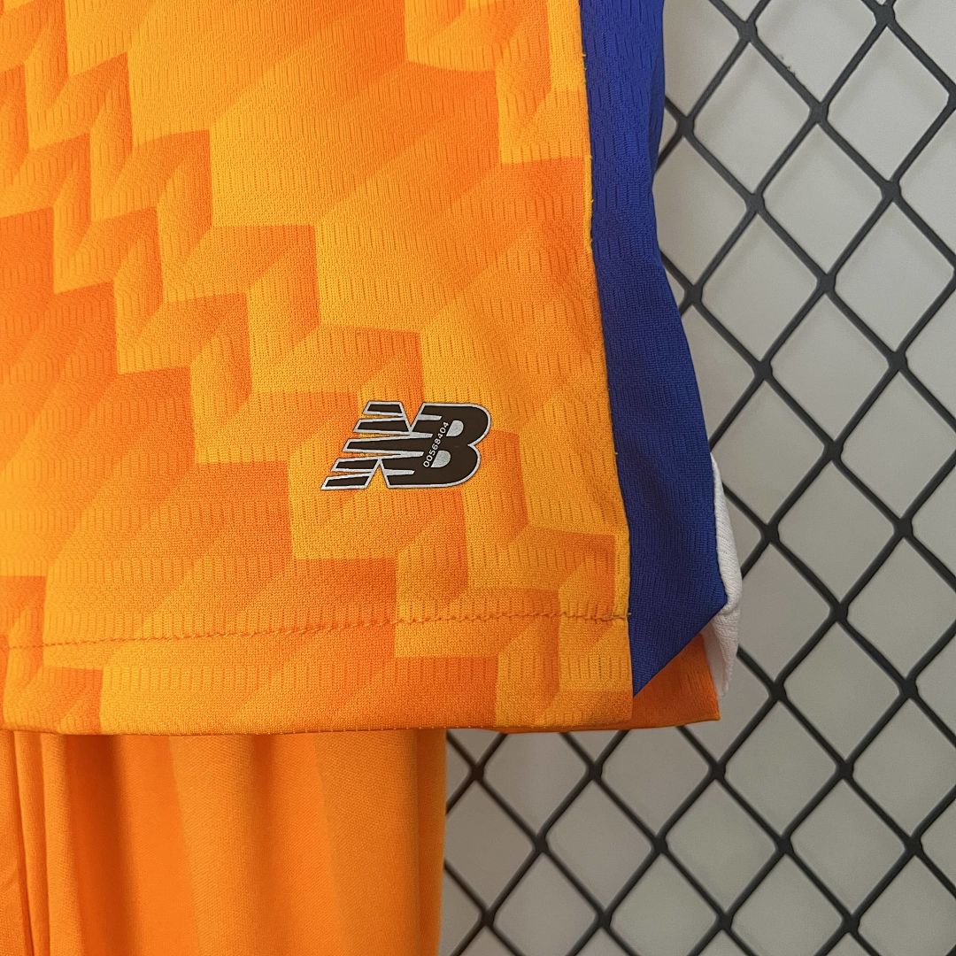 24_25 Kids Porto Away Size_ 16-28 8