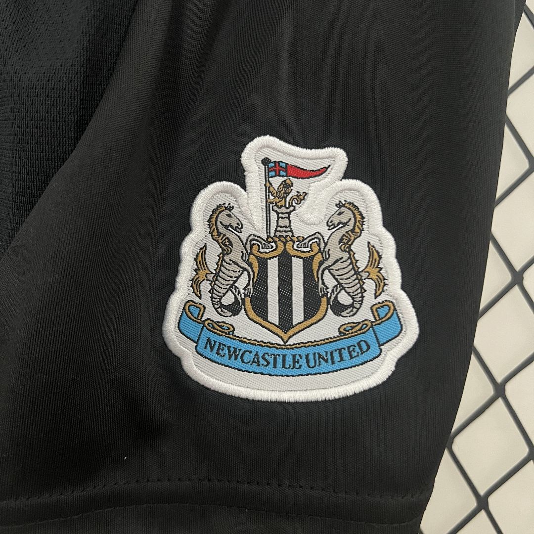 24_25 infantil Newcastle United local Size_ 16-28 6