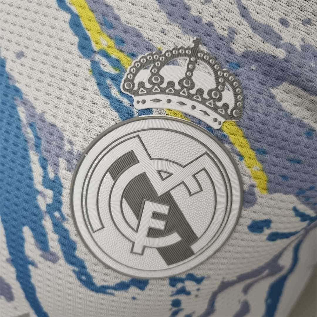 22-23 Real Madrid special edition player version 5